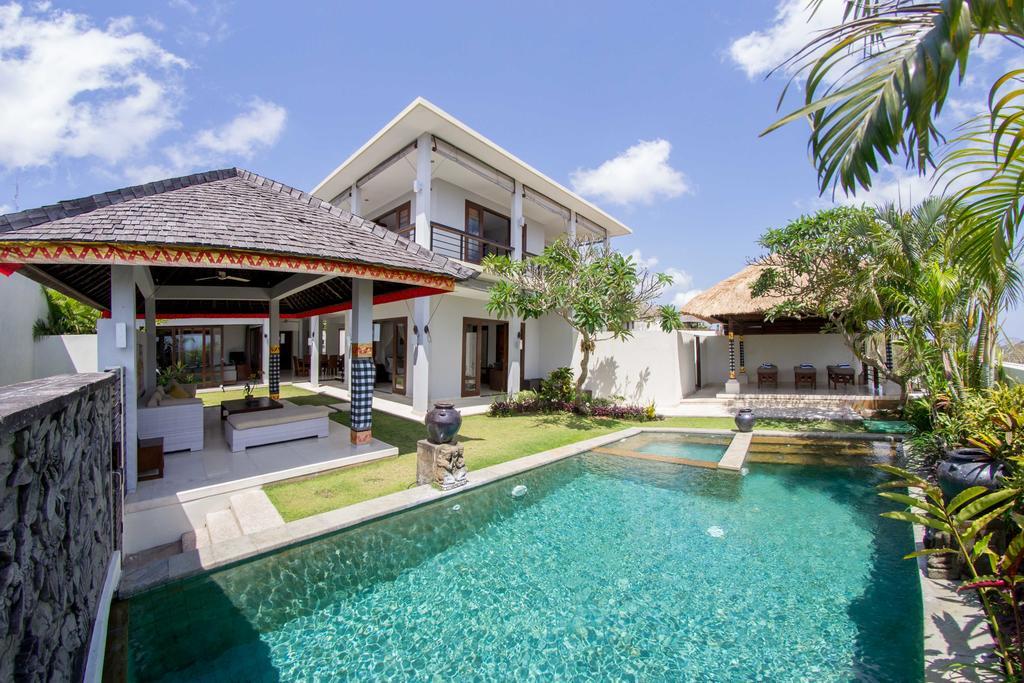 Villa Seratus Jimbaran  Exterior photo